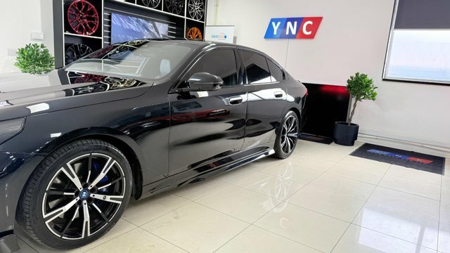 BMW i5 M Sport White #34