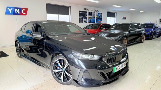 BMW i5 M Sport White #38