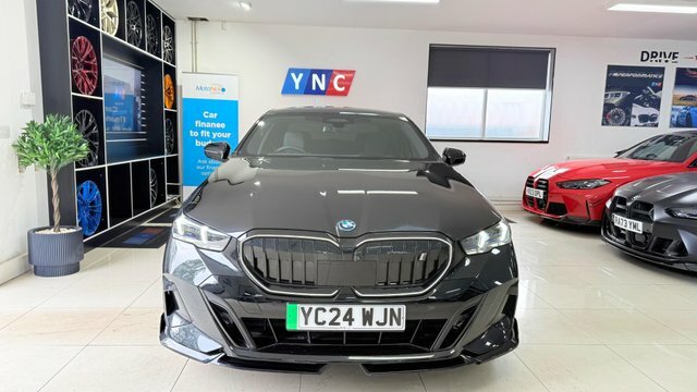 BMW i5 M Sport White #59