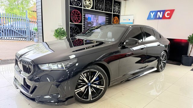 BMW i5 M Sport White #37