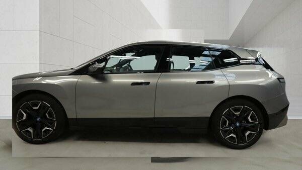 BMW iX 40 76.6Kwh M Sport Grey #5