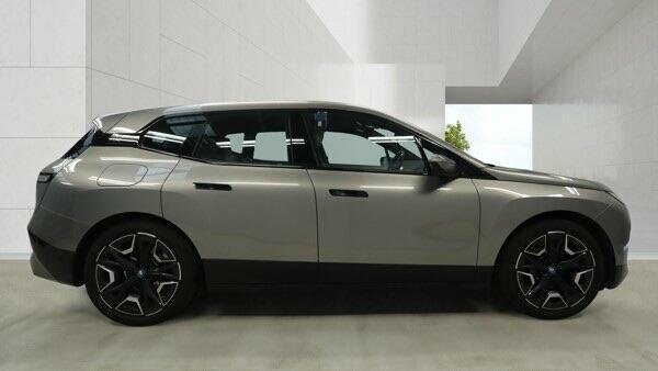 BMW iX 40 76.6Kwh M Sport Grey #6