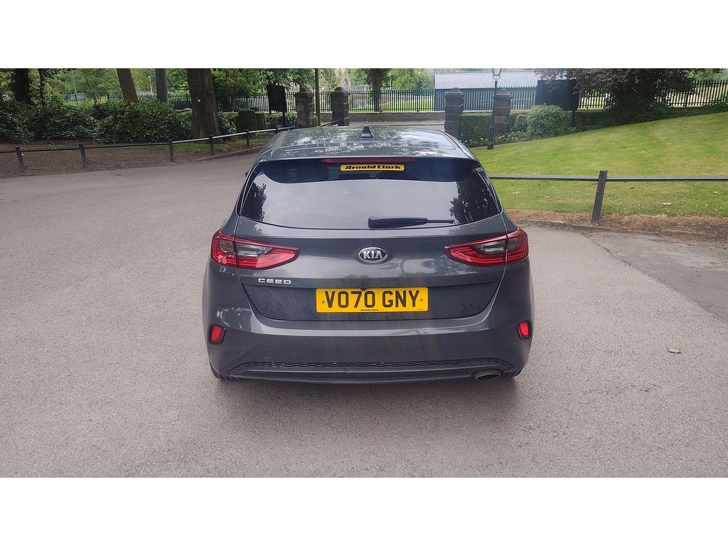Kia Ceed 1.0 2 Isg 118 Bhp Red #19
