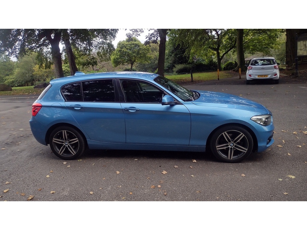 BMW 1 Series 118I Sport Blue