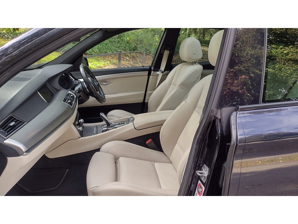 BMW 5 Series Gran Turismo Hatchback Black #15
