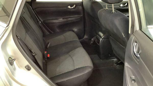 Nissan Pulsar Hatchback White #13