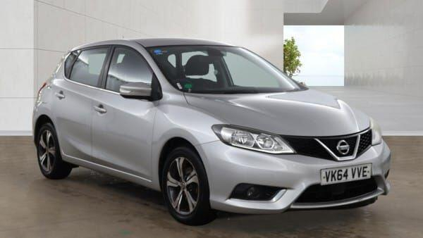 Nissan Pulsar Hatchback White #1
