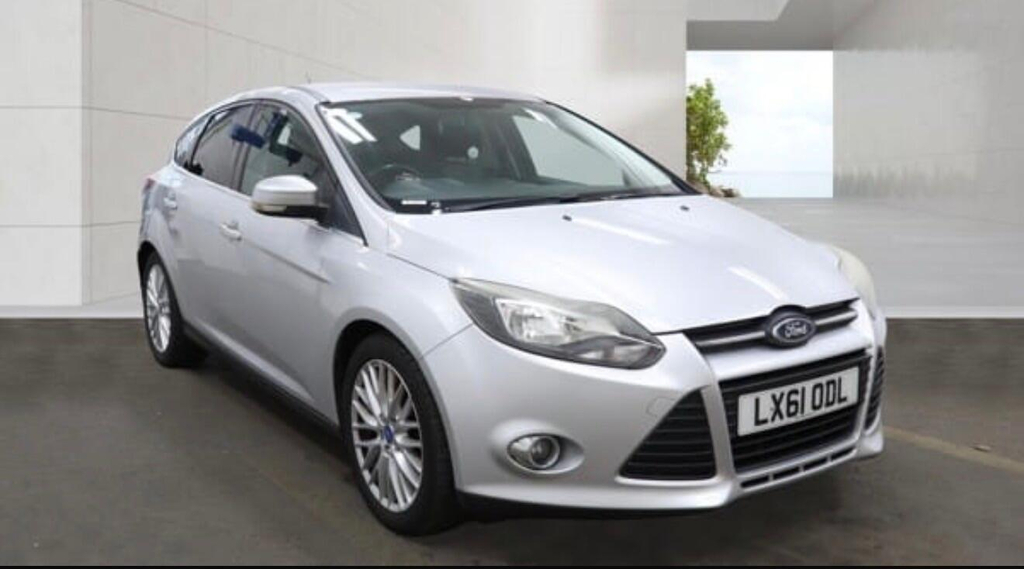 Ford Focus Hatchback 1.6 Zetec Euro 5 201161 Silver #1