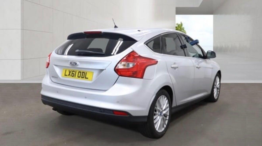 Ford Focus Hatchback 1.6 Zetec Euro 5 201161 Silver #5