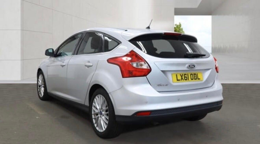 Ford Focus Hatchback 1.6 Zetec Euro 5 201161 Silver #4