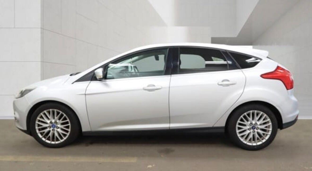 Ford Focus Hatchback 1.6 Zetec Euro 5 201161 Silver #8