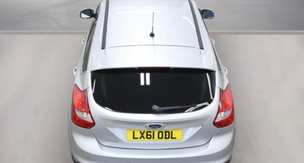 Ford Focus Hatchback 1.6 Zetec Euro 5 201161 Silver #6