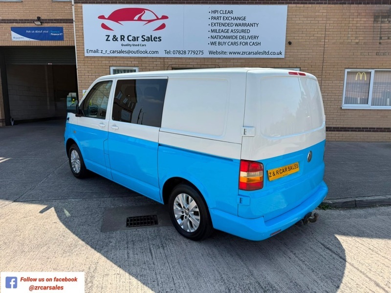 Volkswagen Transporter Estate Blue #7