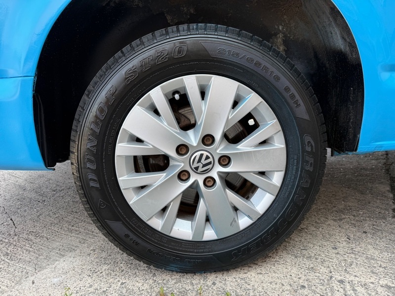 Volkswagen Transporter Estate Blue #29