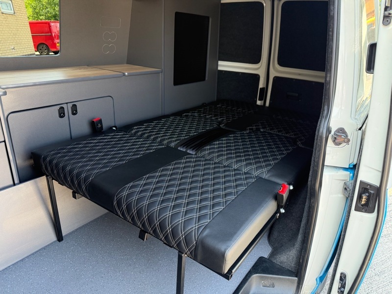Volkswagen Transporter Estate Blue #22