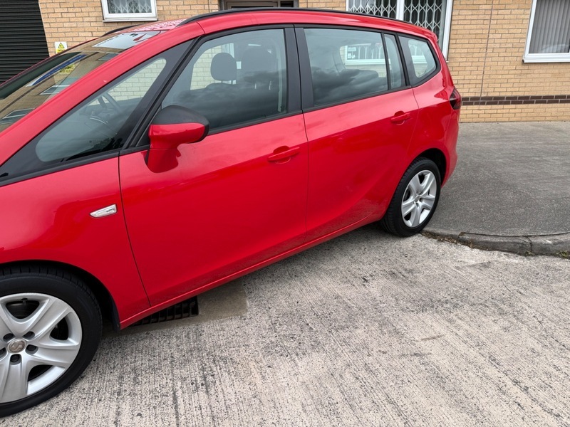 Vauxhall Zafira Exclusiv Cdti Red #6