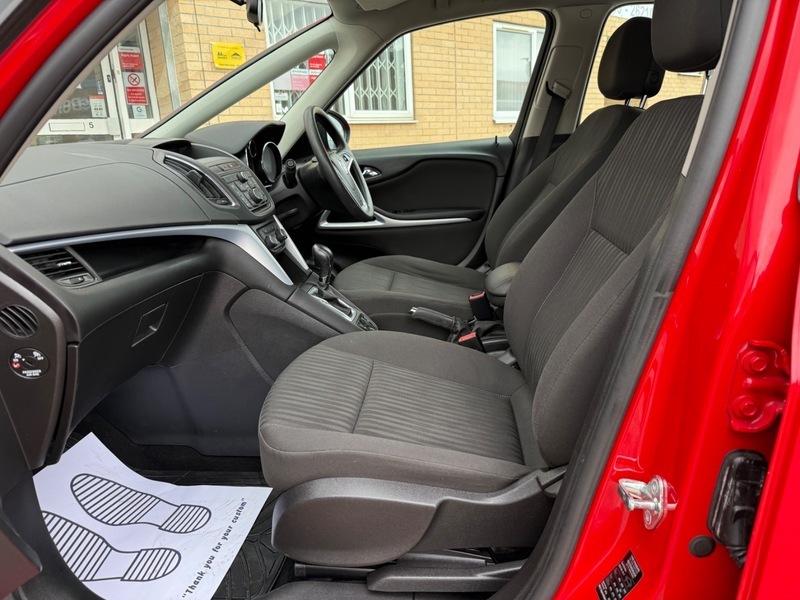 Vauxhall Zafira Mpv Silver #29