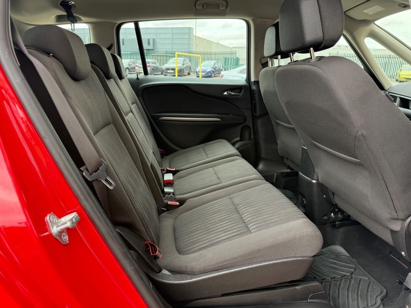 Vauxhall Zafira Mpv Silver #32