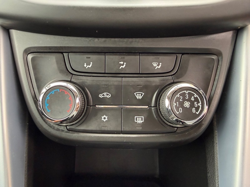 Vauxhall Zafira Mpv Silver #25