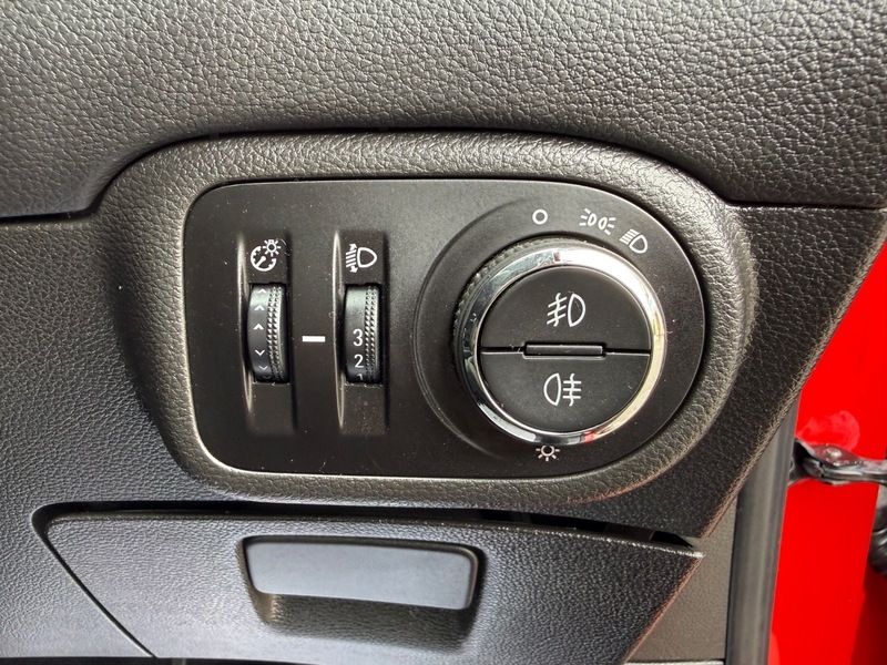 Vauxhall Zafira Mpv Silver #27