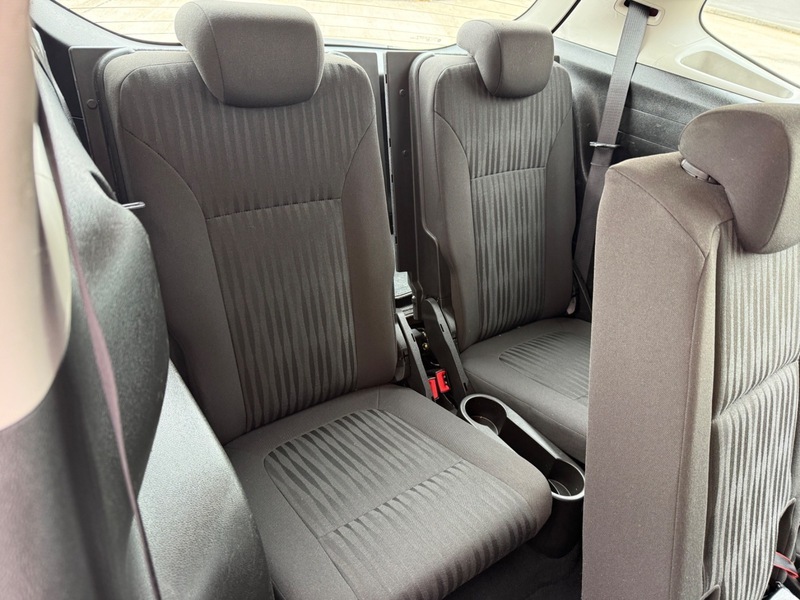 Vauxhall Zafira Mpv Silver #34