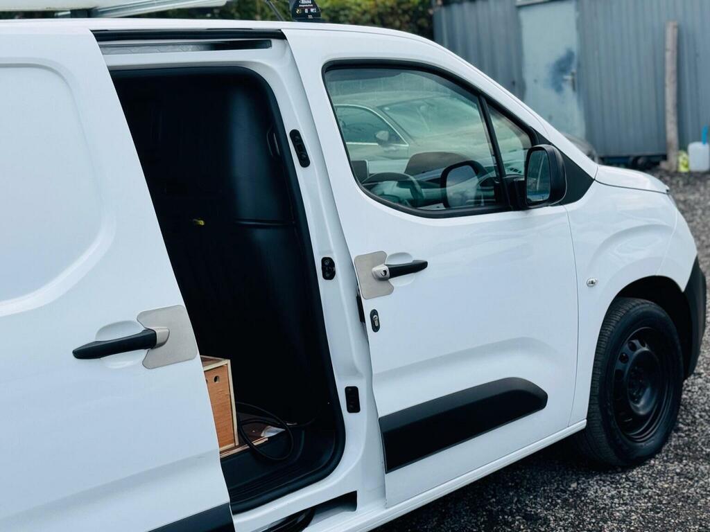 Peugeot Partner Panel Van 1.5 Bluehdi 950 Professional Long Panel White #3