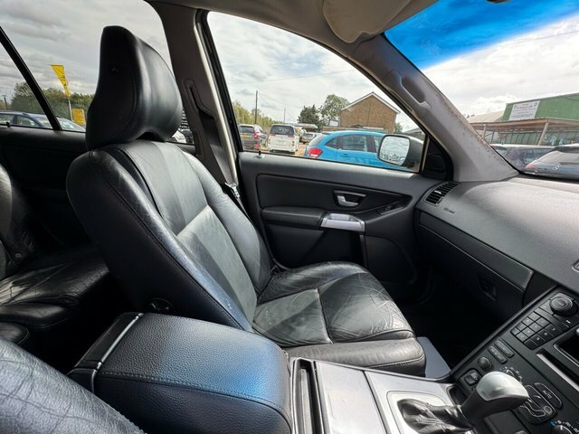 Volvo XC90 2.4 D5 Se Geartronic Blue #28