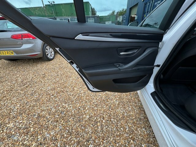 BMW 5 Series 520D 190 Se Step Silver #28