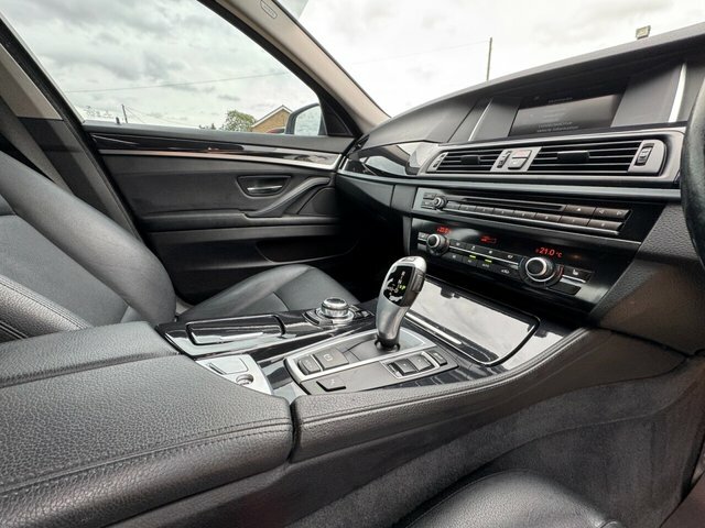 BMW 5 Series 520D 190 Se Step Silver #16