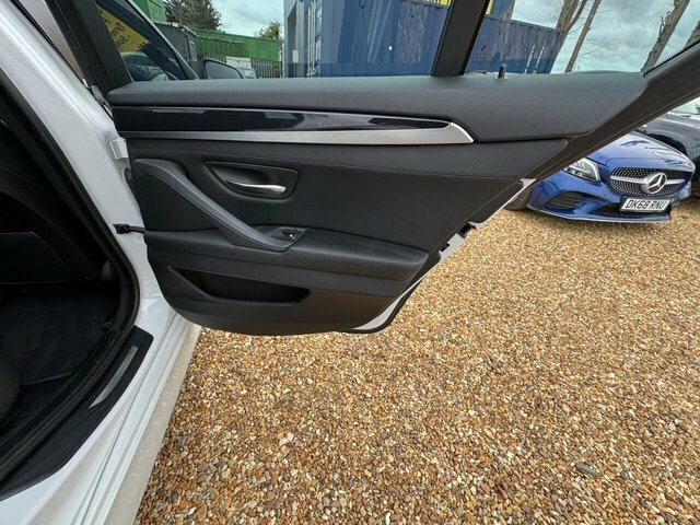 BMW 5 Series 520D 190 Se Step Silver #25