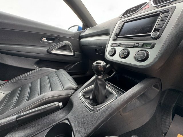 Volkswagen Scirocco 2.0 Tsi Gt Hatchback White #17