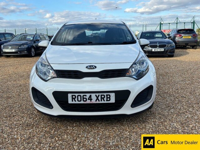 Kia RIO 1 Air Hatchback White #2