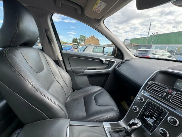 Volvo XC60 D4 Se White #31