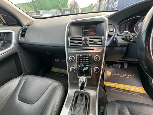 Volvo XC60 D4 Se White #30