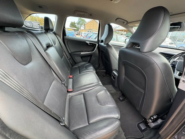 Volvo XC60 D4 Se White #33