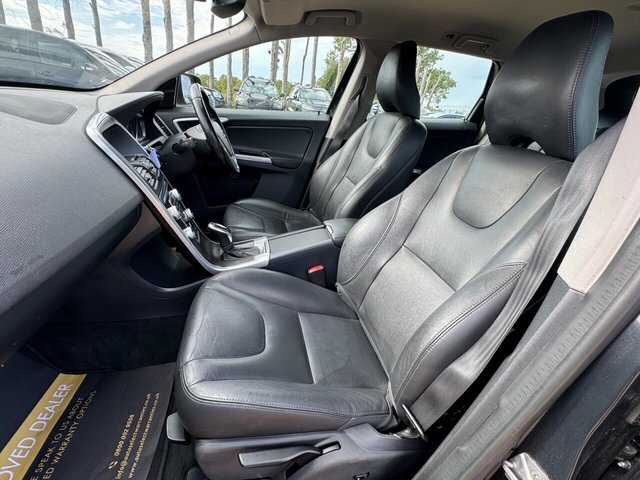Volvo XC60 D4 Se White #41