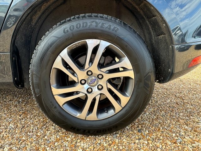 Volvo XC60 D4 Se White #44