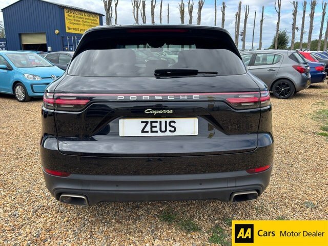 Porsche Cayenne V6 E-hybrid 17.9Kwh Suv Black #4