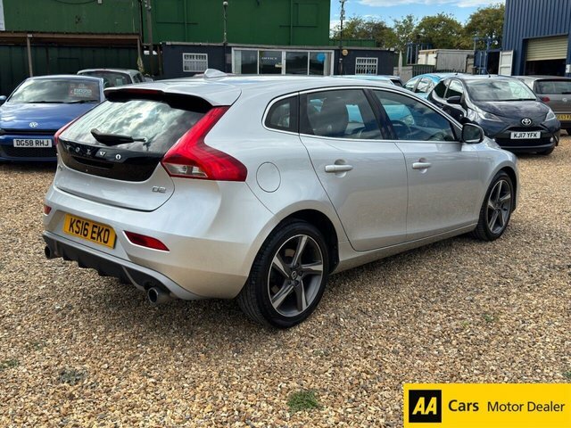Volvo V40 D2 R-design Lux Nav Silver #5