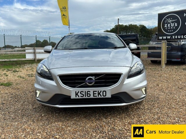 Volvo V40 D2 R-design Lux Nav Silver #2