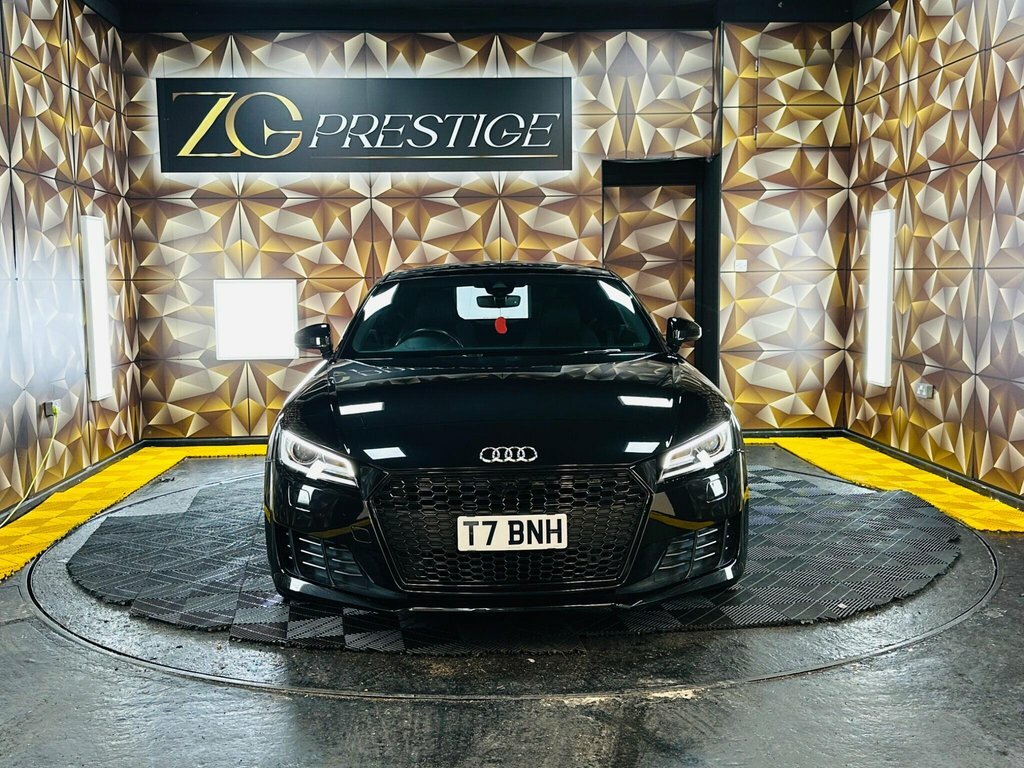 Audi TT 2L Sport Black #2