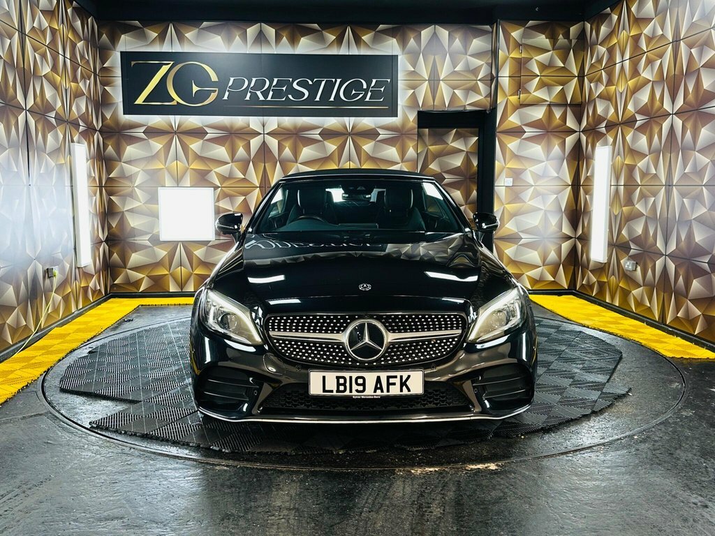 Mercedes-Benz C Class 2L Amg Line Black #2