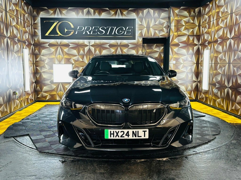 BMW i5 Saloon Black