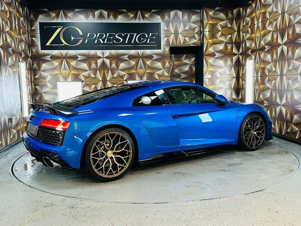 Audi R8 V10 Performance Carbon Black Quattro Blue #11