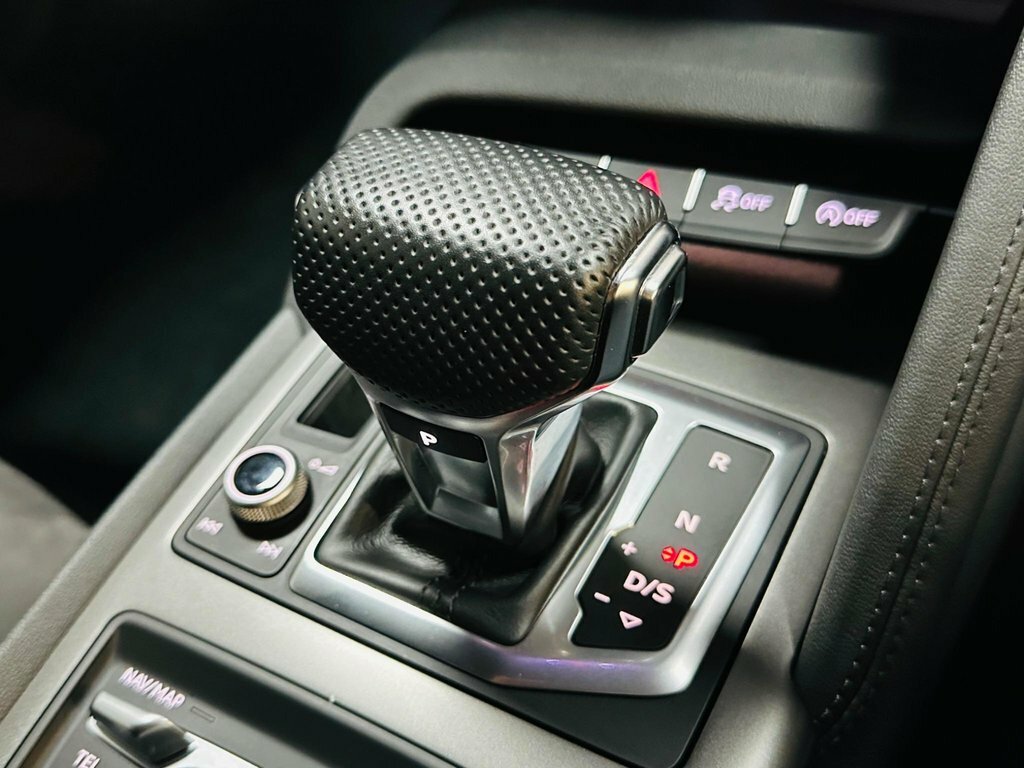 Audi R8 V10 Performance Carbon Black Quattro Blue #50