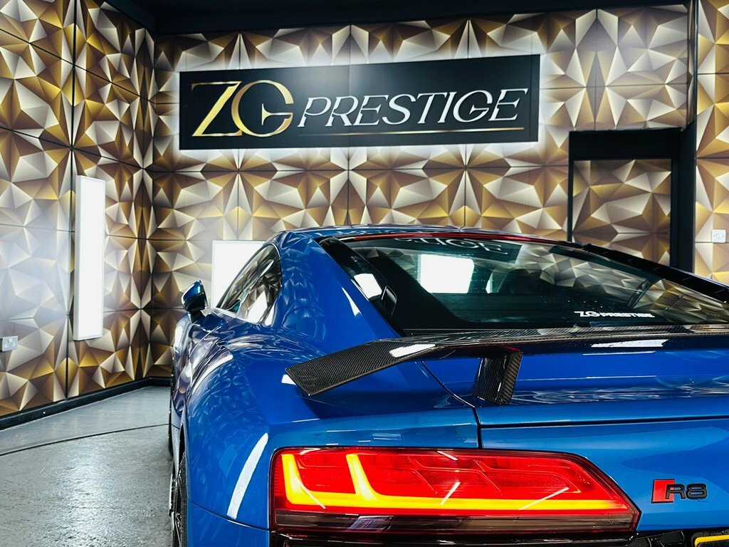 Audi R8 V10 Performance Carbon Black Quattro Blue #31