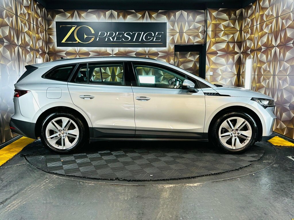 Skoda ENYAQ Suv Silver #6