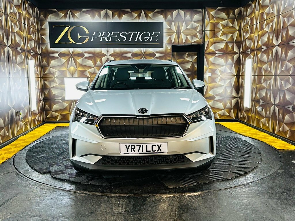Skoda ENYAQ Suv Silver #2