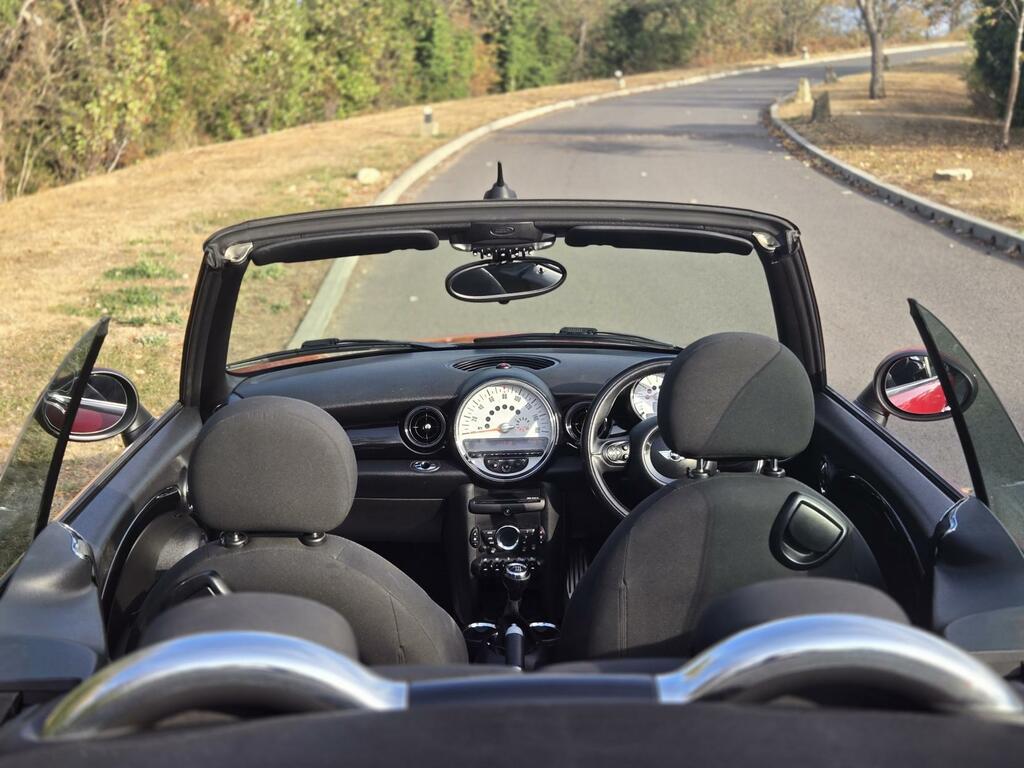 Mini Convertible 1.6 Cooper 122 Bhp Brown #29