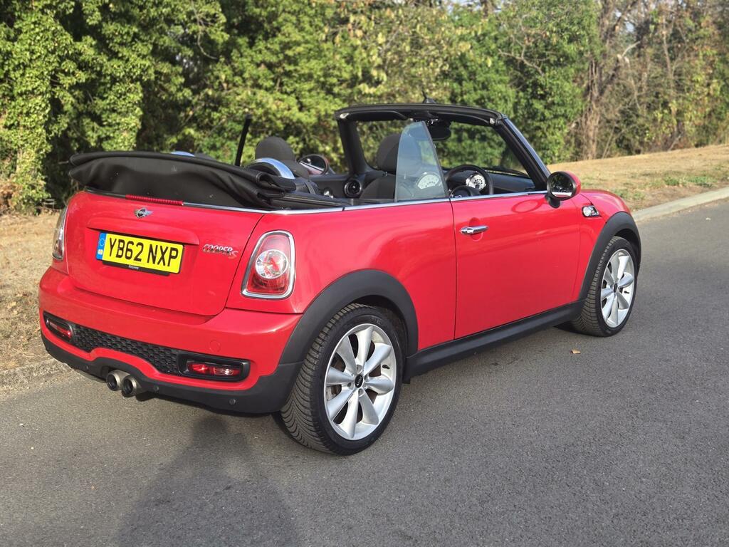 Mini Convertible 1.6 Cooper 122 Bhp Brown #32